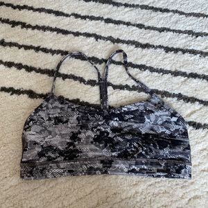 Lululemon flow y bra